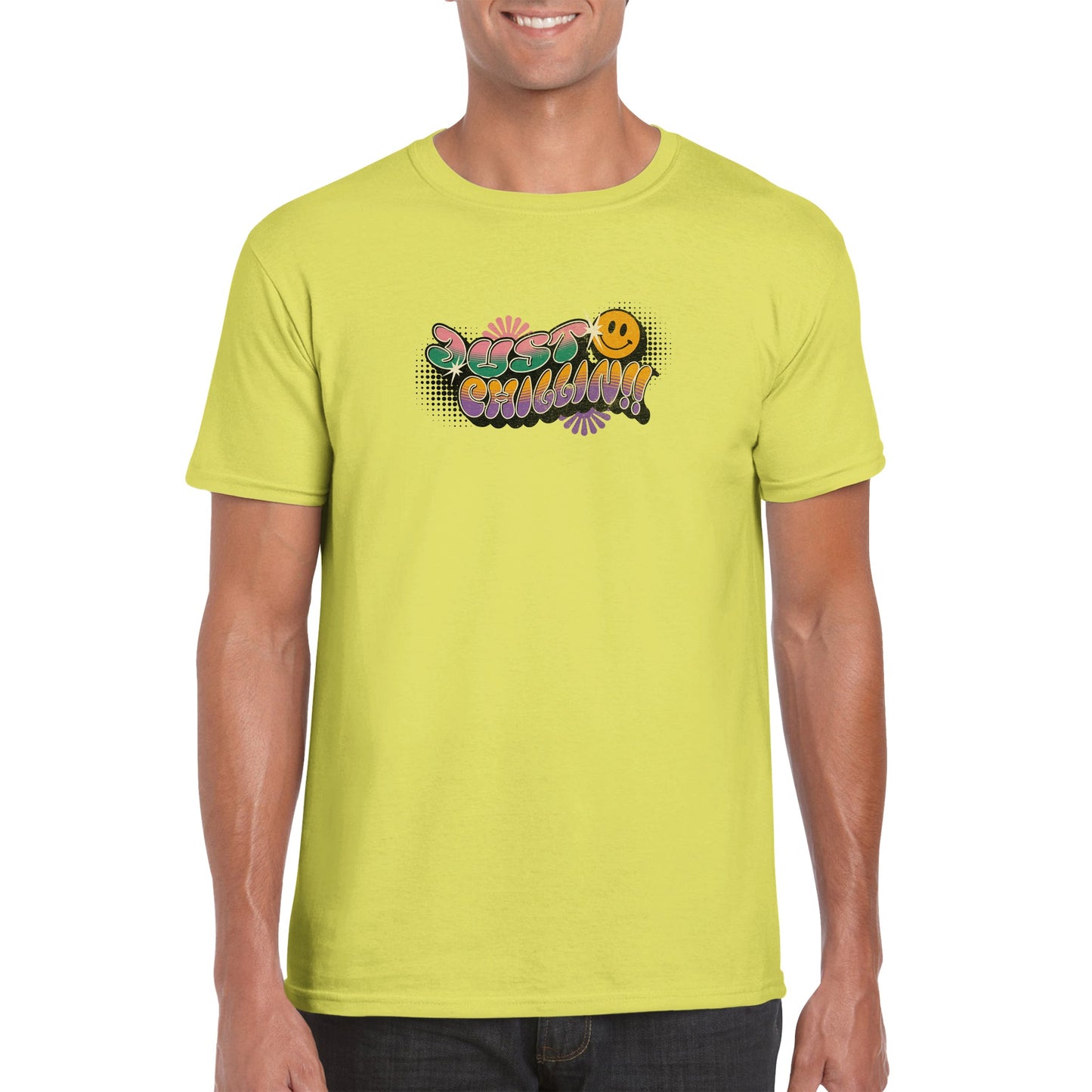 Just Chillin!! retro beach wear t-shirt.